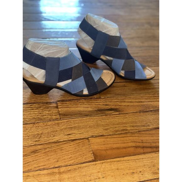 Comfortiva Women’s 7 Farrow sandals New - Picture 5 of 13